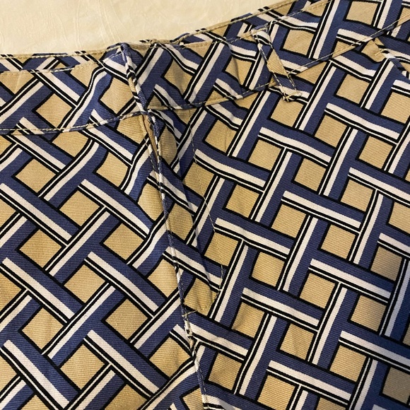 EUC JOE FRESH BERMUDAs SHORT SIZE 4 - Picture 3 of 4